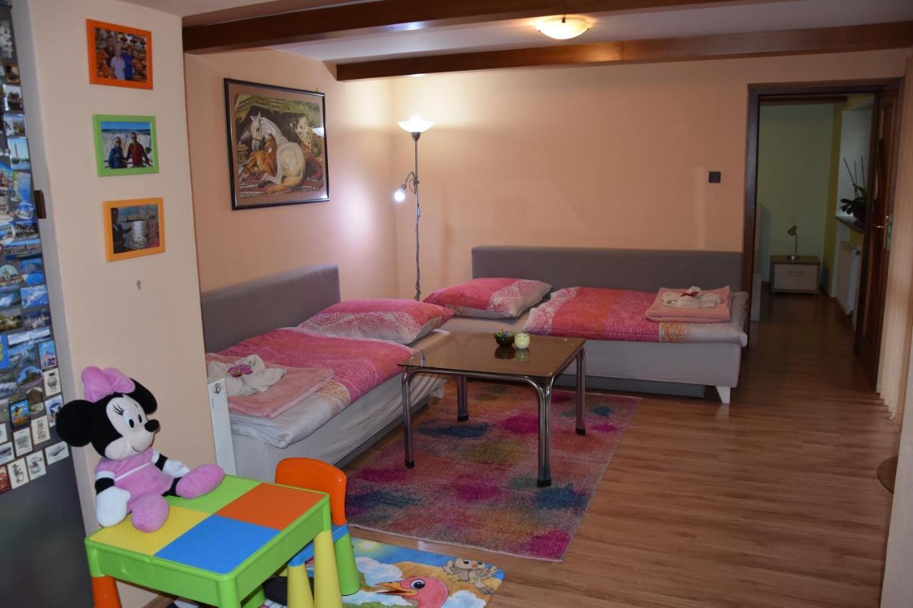 Dafinka Appartement Banská Bystrica Buitenkant foto