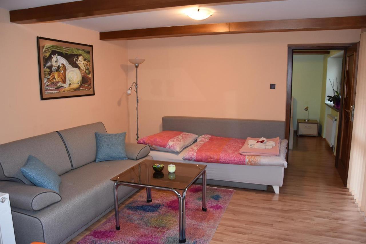 Dafinka Appartement Banská Bystrica Buitenkant foto